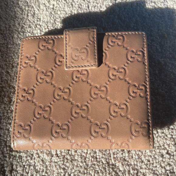 GG Gucci Guccisima Bi-Fold Wallet - Picture 2 of 9